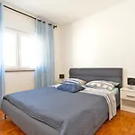 Appartement With Parking Space - 21025 Medulin