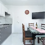 Appartement With Parking Space - 21025