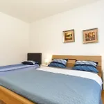 With Parking Space - 21025 Appartement Medulin