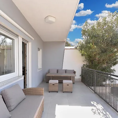 With A Parking Space - 21025 Apartment Medulin